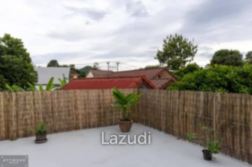 Turnkey Restaurant with Rooftop Apartment – Just 200m from Mae Nam Beach