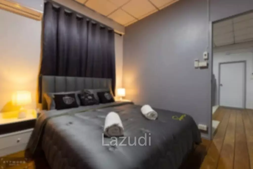 Turnkey Restaurant with Rooftop Apartment – Just 200m from Mae Nam Beach
