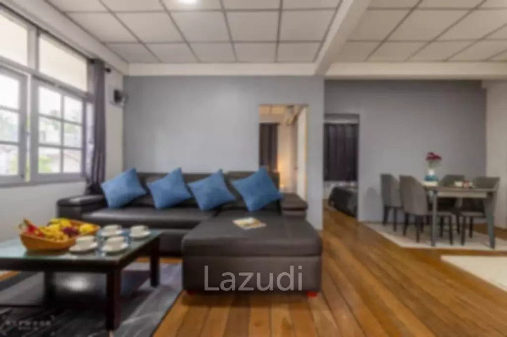 Turnkey Restaurant with Rooftop Apartment – Just 200m from Mae Nam Beach