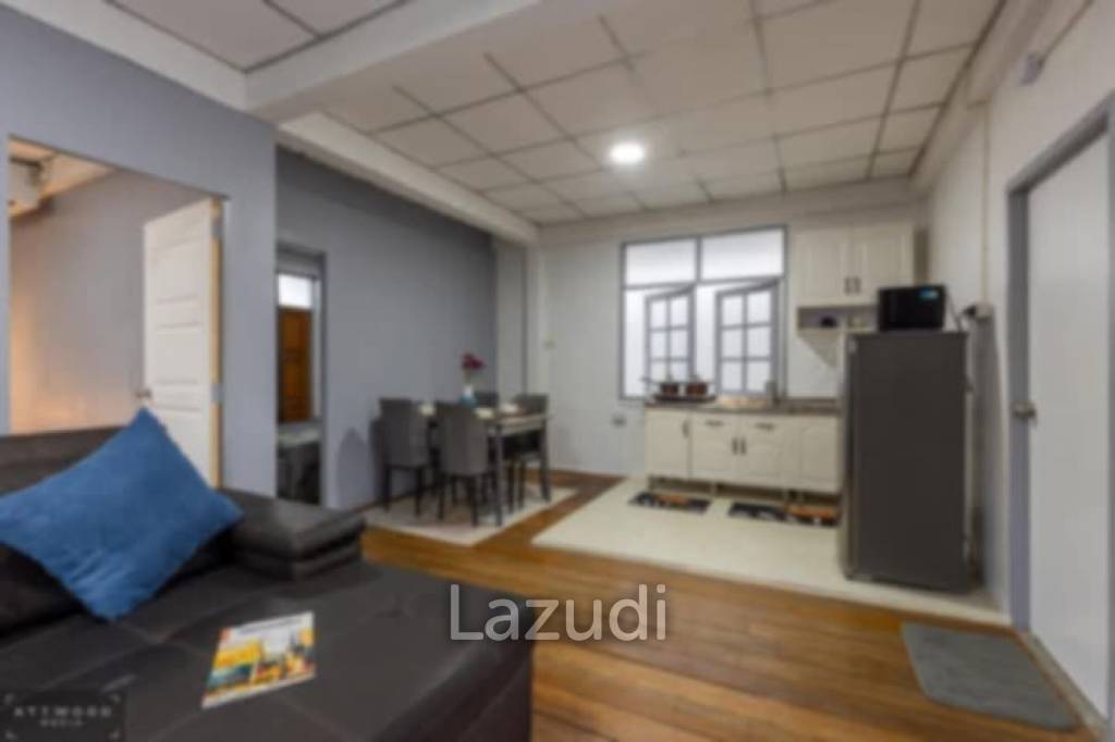 Turnkey Restaurant with Rooftop Apartment – Just 200m from Mae Nam Beach