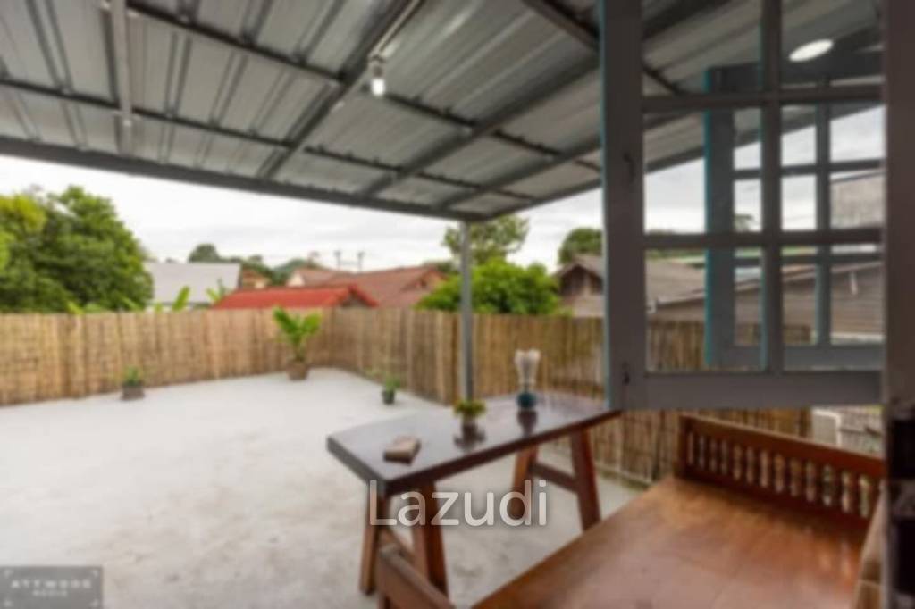 Turnkey Restaurant with Rooftop Apartment – Just 200m from Mae Nam Beach