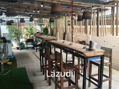 Turnkey Restaurant with Rooftop Apartment – Just 200m from Mae Nam Beach