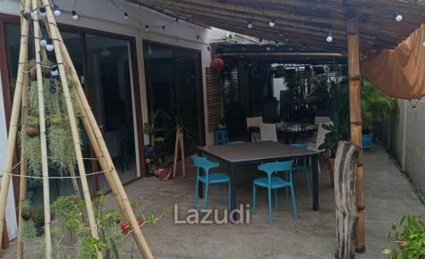 Turnkey Restaurant with Rooftop Apartment – Just 200m from Mae Nam Beach