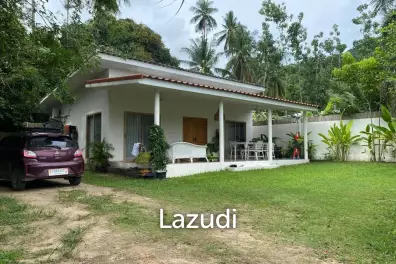 Furnished Charming Boho-Style Villa with Spacious Garden and Expansion Potential Pool