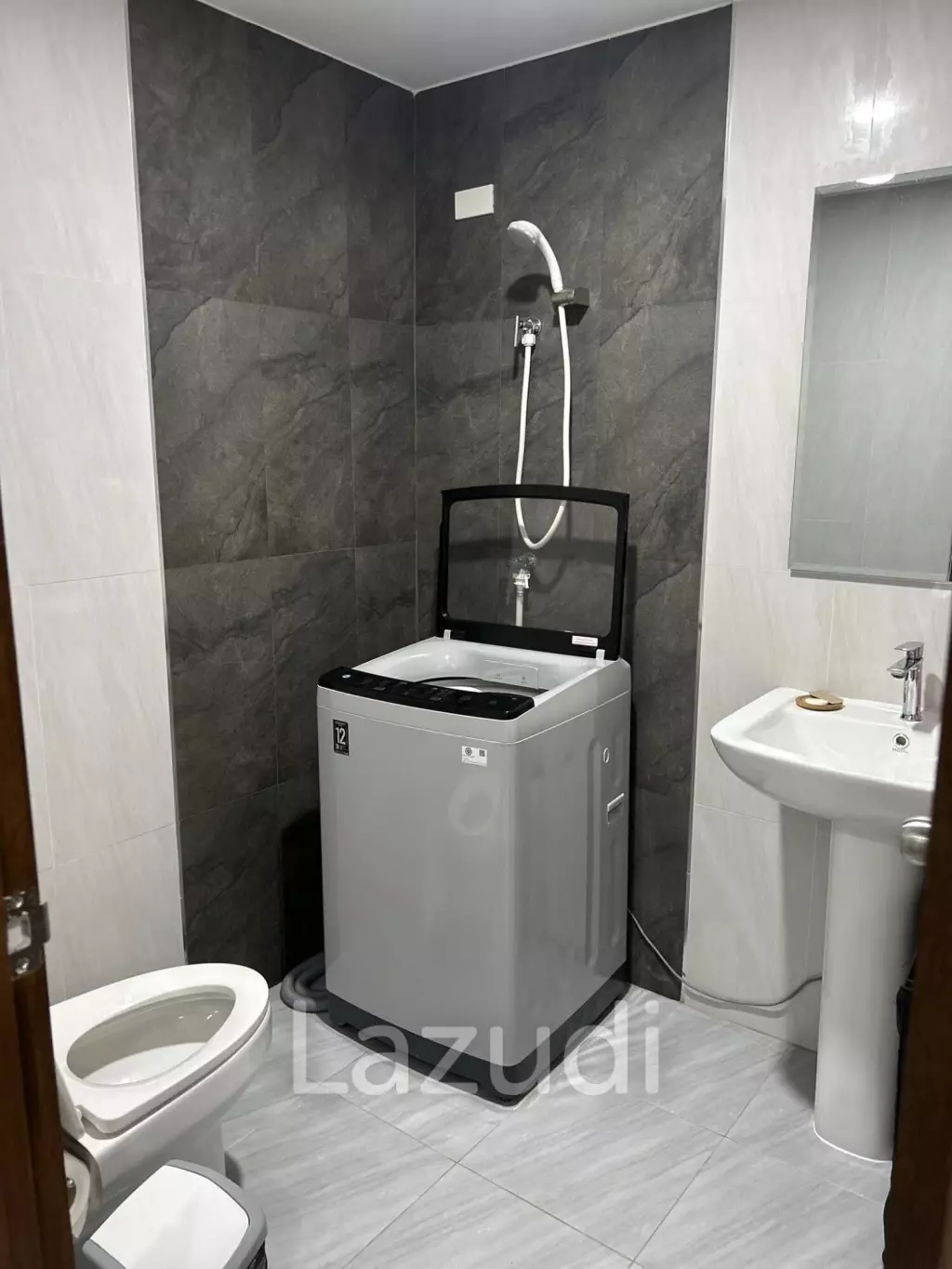 2-Storey 3-Bedroom House for Rent in Pa Klok