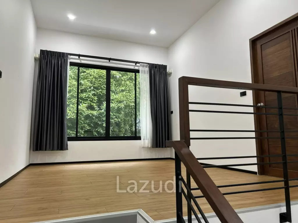 2-Storey 3-Bedroom House for Rent in Pa Klok