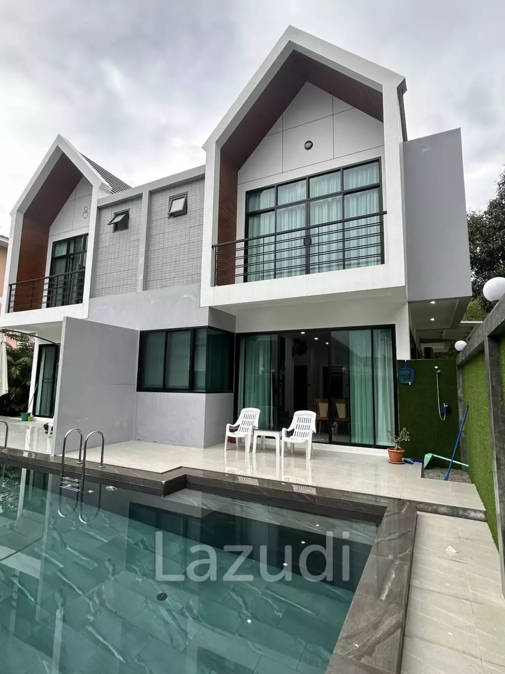 2-Storey 3-Bedroom House for Rent in Pa Klok