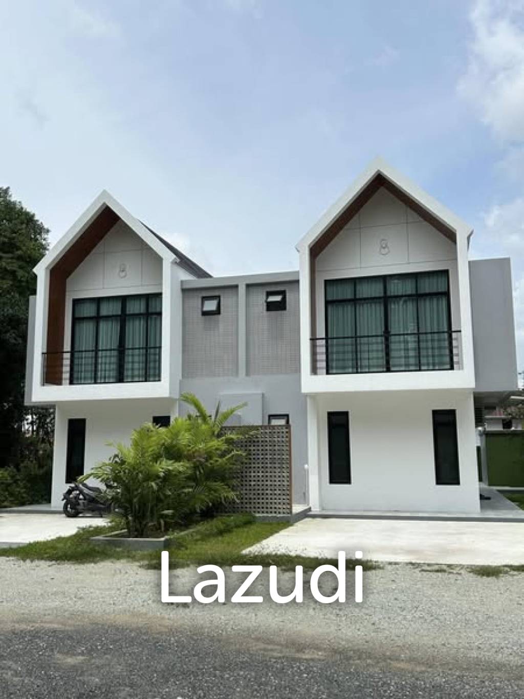 2-Storey 3-Bedroom House for Rent in Pa Klok