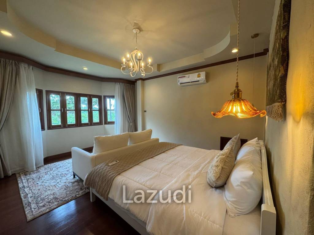 Spacious 5-Bedroom Pool Villa with Panoramic Mountain Views In Chalong
