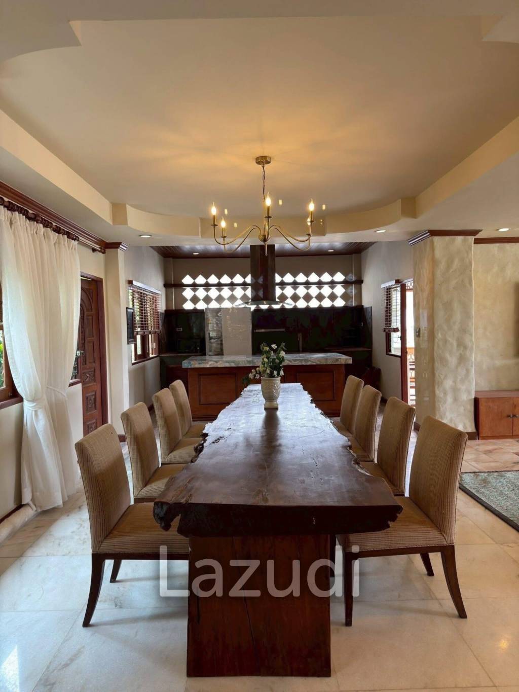 Spacious 5-Bedroom Pool Villa with Panoramic Mountain Views In Chalong