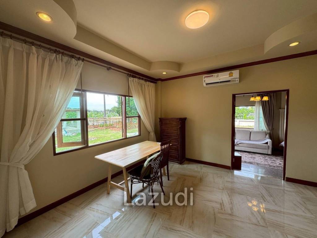 Spacious 5-Bedroom Pool Villa with Panoramic Mountain Views In Chalong