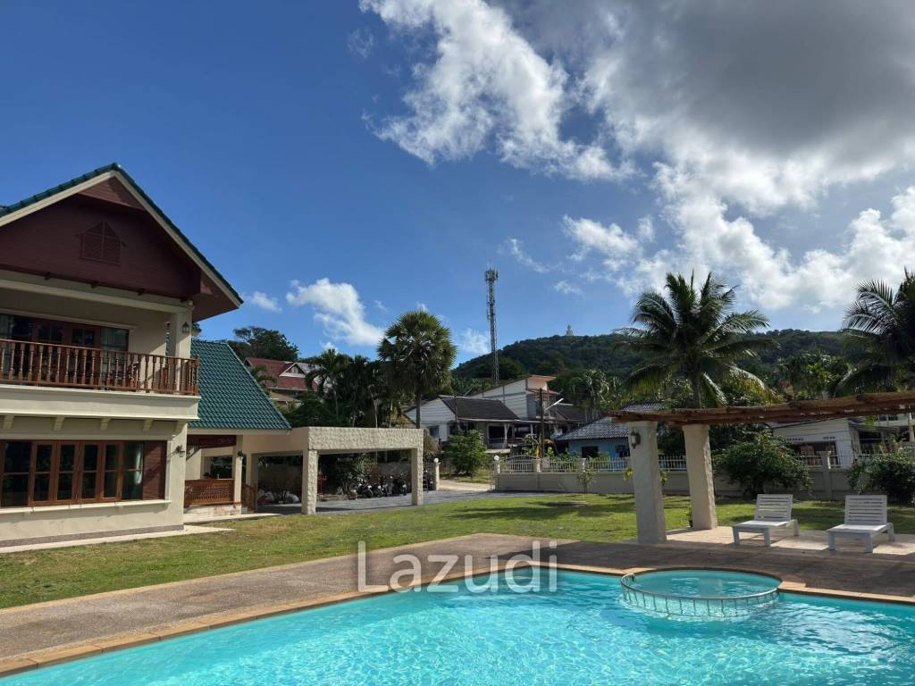 Spacious 5-Bedroom Pool Villa with Panoramic Mountain Views In Chalong
