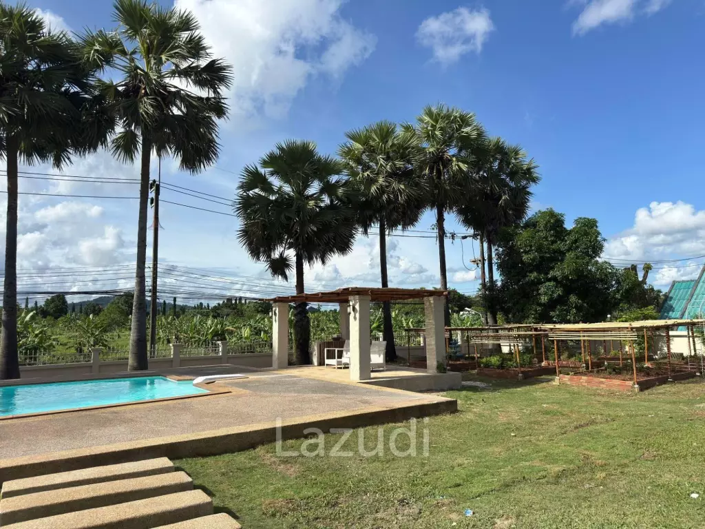 Spacious 5-Bedroom Pool Villa with Panoramic Mountain Views In Chalong