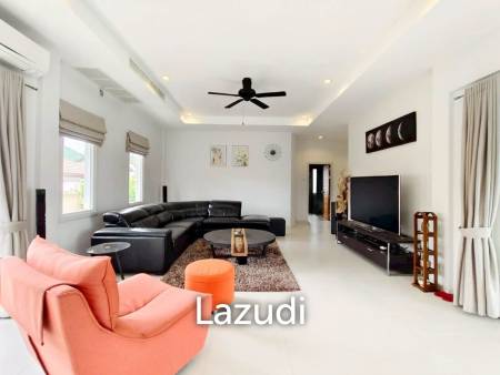 Modern 3 Bed pool villa close to Pineapple Valley golf