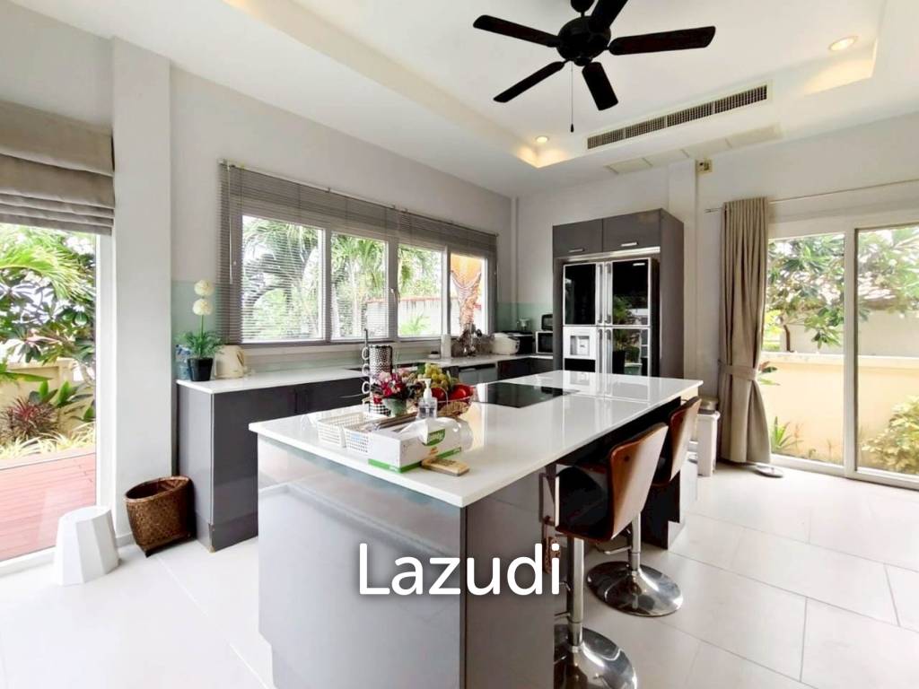 Modern 3 Bed pool villa close to Pineapple Valley golf