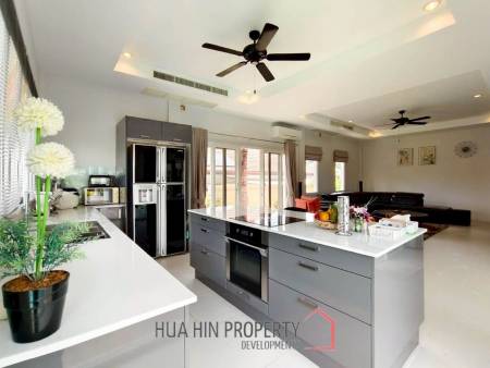 Modern 3 Bed pool villa close to Pineapple Valley golf