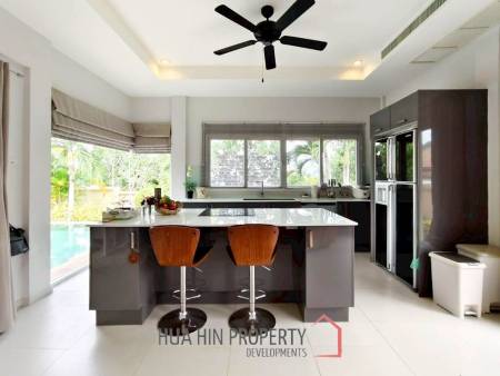 Modern 3 Bed pool villa close to Pineapple Valley golf