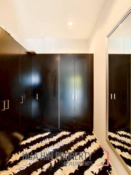 Modern 3 Bed pool villa close to Pineapple Valley golf