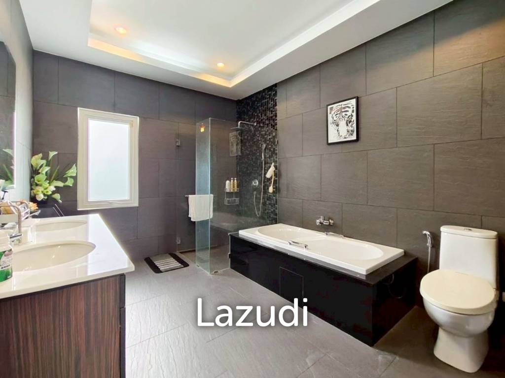 Modern 3 Bed pool villa close to Pineapple Valley golf