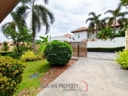 Modern 3 Bed pool villa close to Pineapple Valley golf