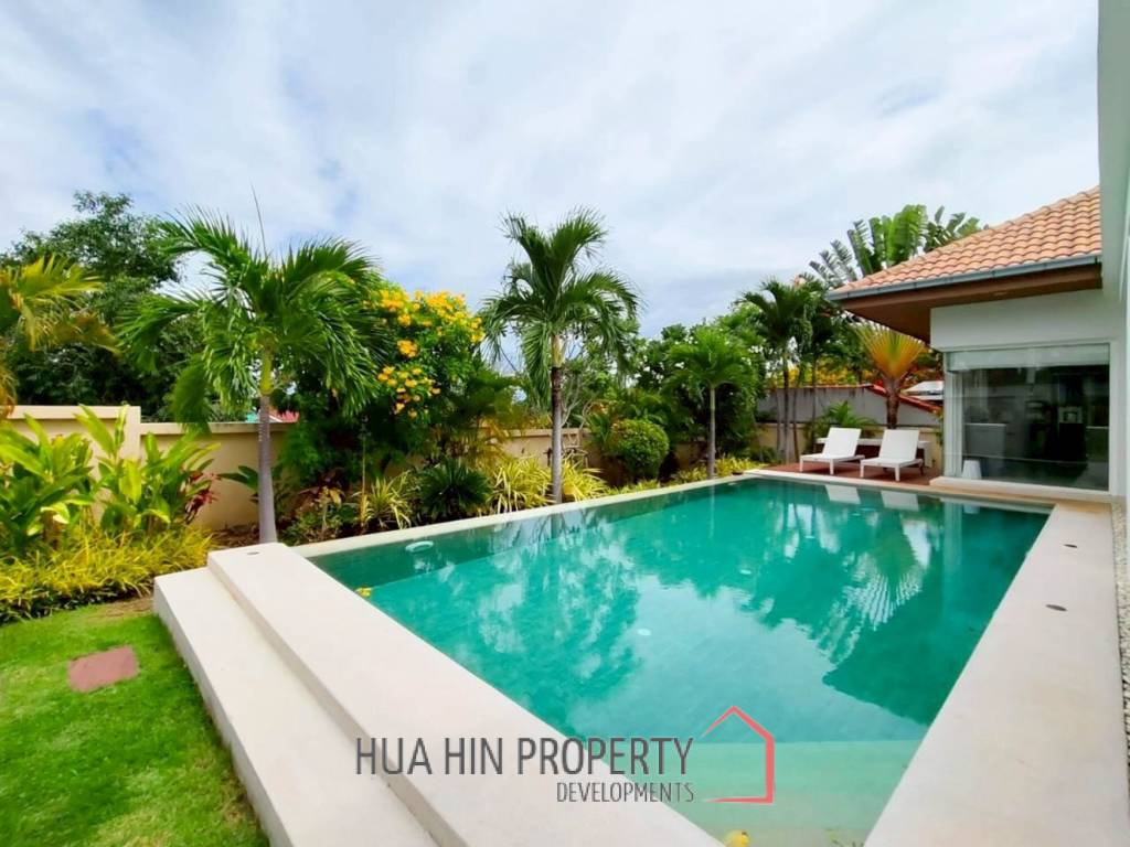 Modern 3 Bed pool villa close to Pineapple Valley golf