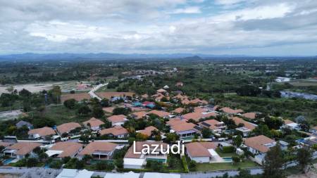 Modern 3 Bed pool villa close to Pineapple Valley golf