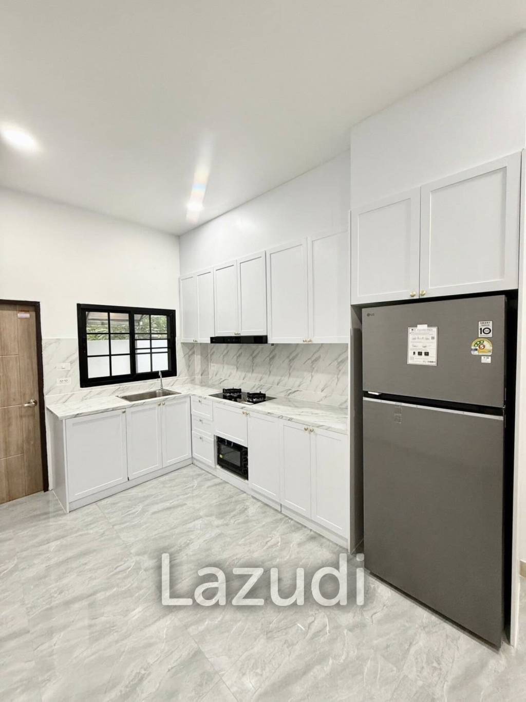 4 Beds 3 Baths 170 SQ.M. Paradise Hill 2