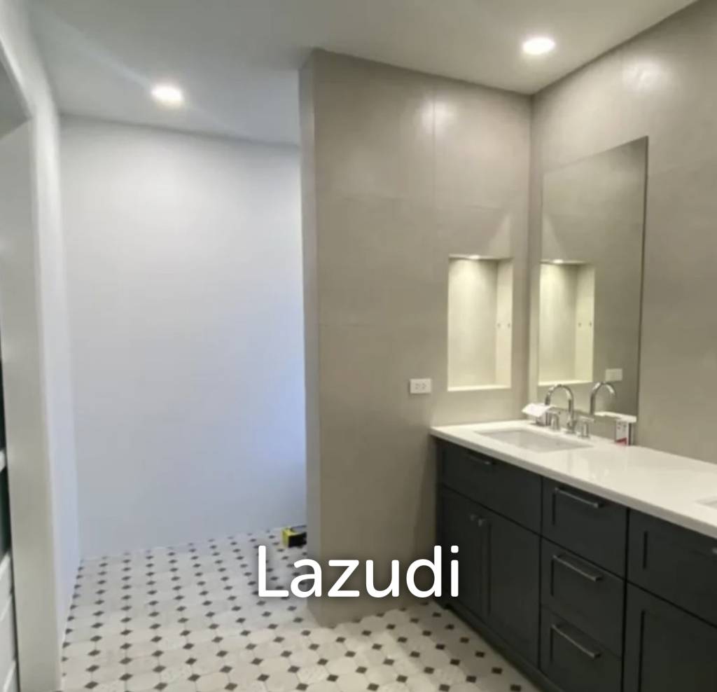 HILLSIDE HAMLET 8  : 3 bed luxury pool villa