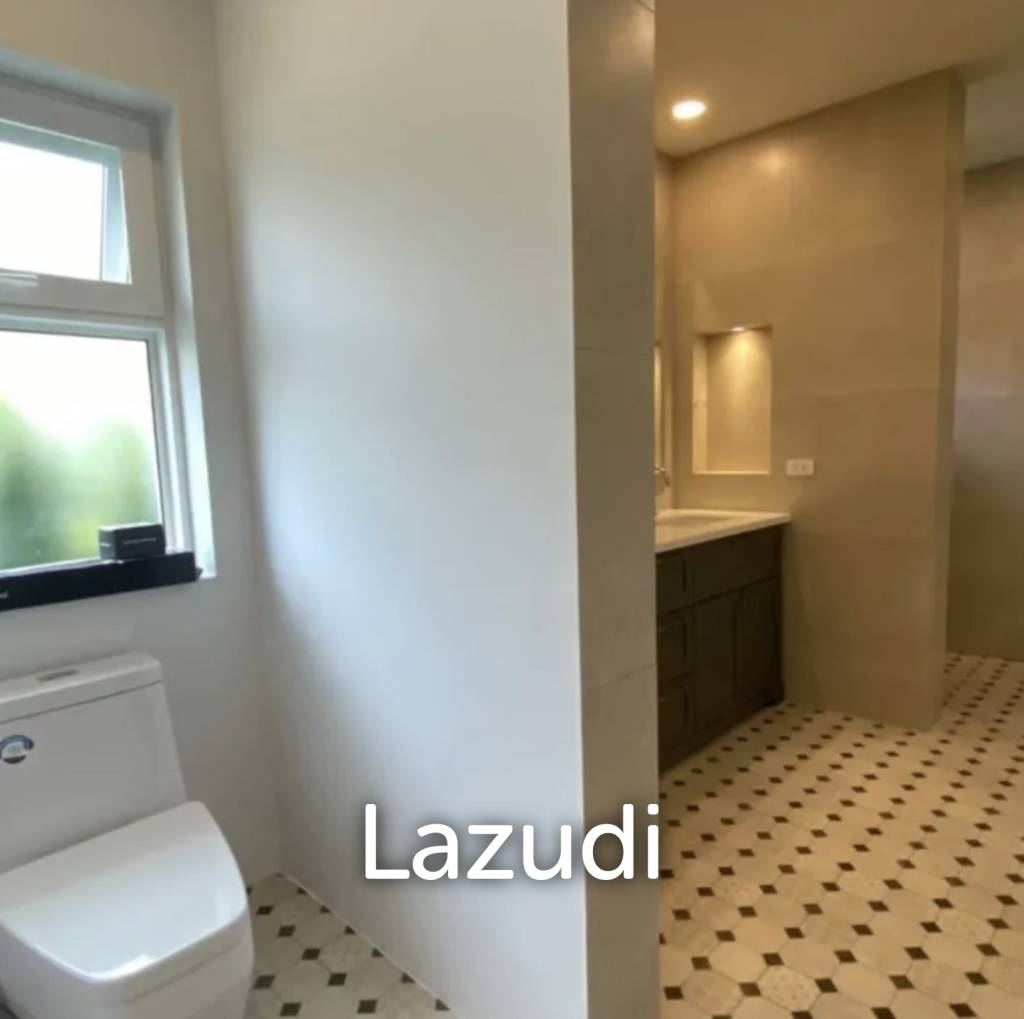 HILLSIDE HAMLET 8  : 3 bed luxury pool villa