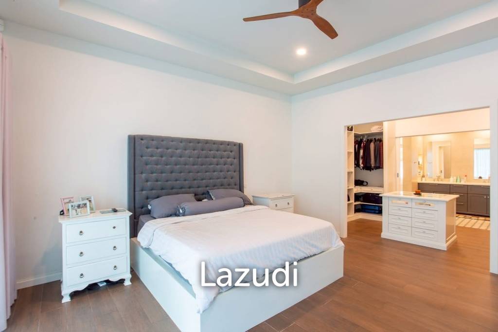 HILLSIDE HAMLET 8  : 3 bed luxury pool villa