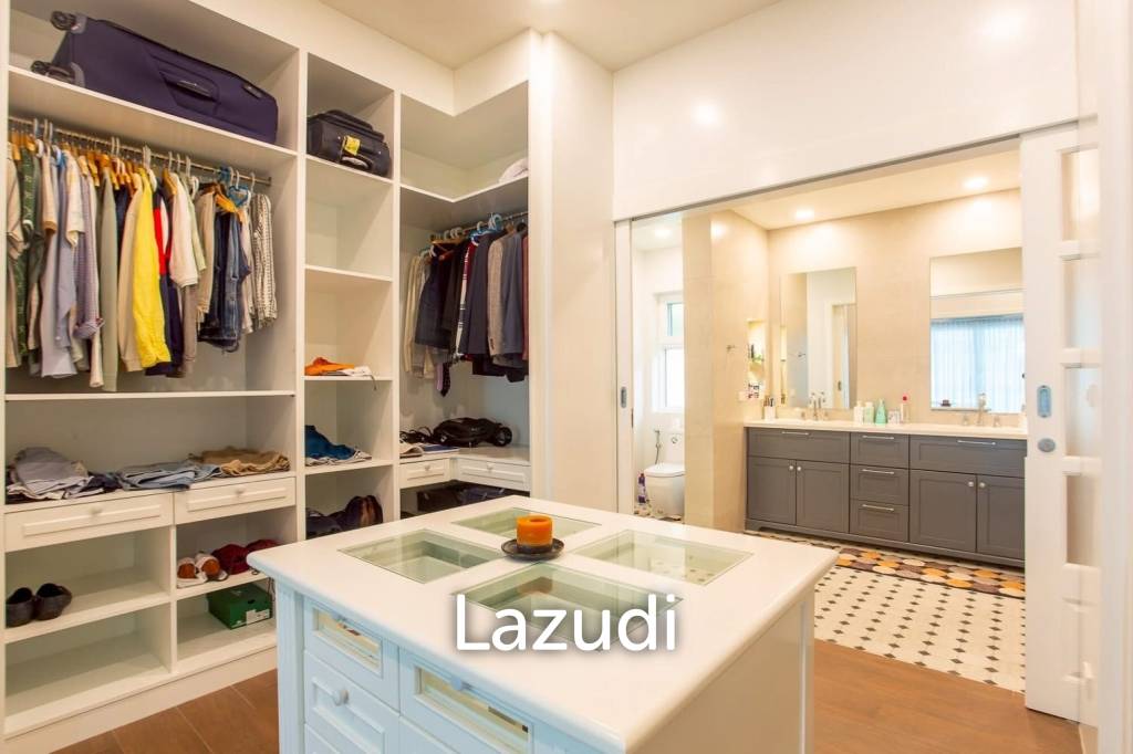 HILLSIDE HAMLET 8  : 3 bed luxury pool villa