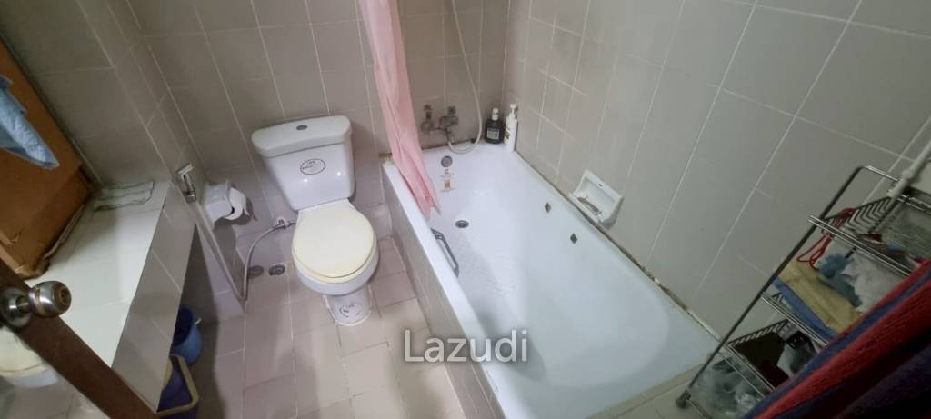 Studio 1 Bathroom 26.88 SQ.M. Thepthip Mansion