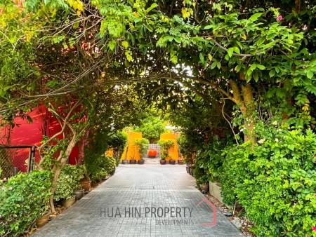 CASA DANG - Spacious 3-Bedroom Condo Just 100 Meters from Khao Takiab Beach