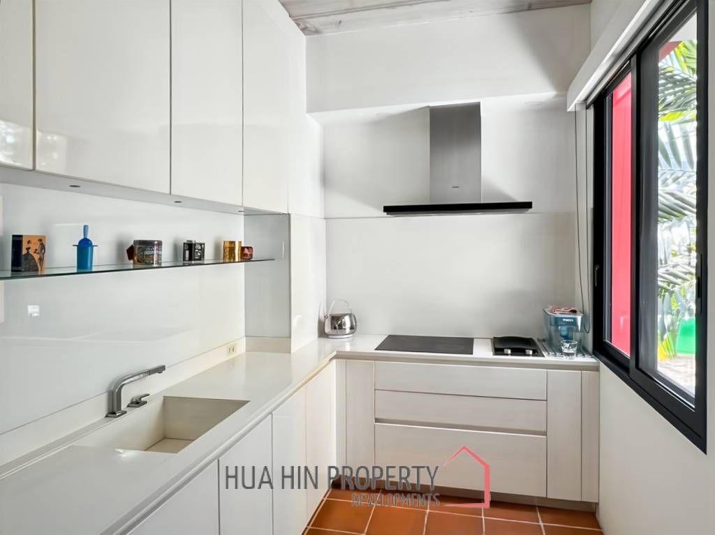 CASA DANG - Spacious 3-Bedroom Condo Just 100 Meters from Khao Takiab Beach