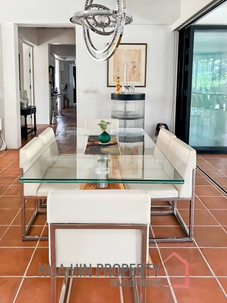 CASA DANG - Spacious 3-Bedroom Condo Just 100 Meters from Khao Takiab Beach