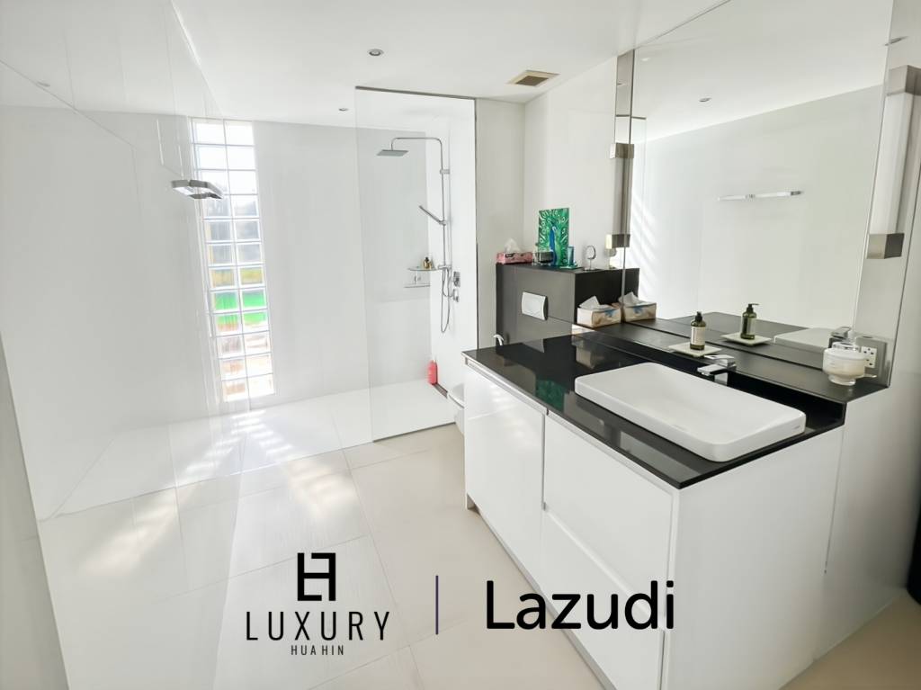 CASA DANG - Spacious 3-Bedroom Condo Just 100 Meters from Khao Takiab Beach