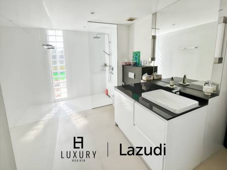 CASA DANG - Spacious 3-Bedroom Condo Just 100 Meters from Khao Takiab Beach