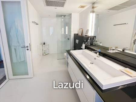 CASA DANG - Spacious 3-Bedroom Condo Just 100 Meters from Khao Takiab Beach