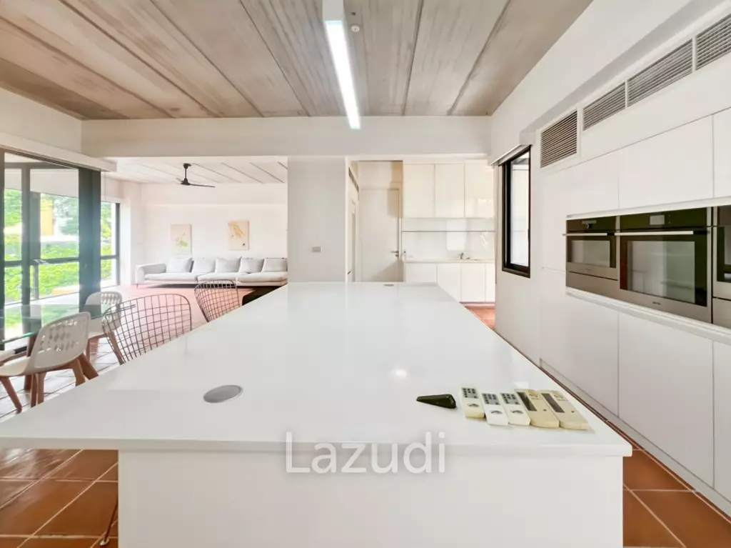CASA DANG - Spacious 3-Bedroom Condo Just 100 Meters from Khao Takiab Beach
