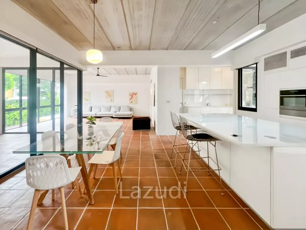 CASA DANG - Spacious 3-Bedroom Condo Just 100 Meters from Khao Takiab Beach