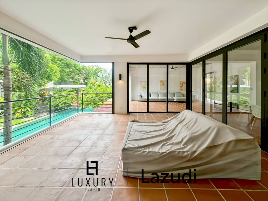 CASA DANG - Spacious 3-Bedroom Condo Just 100 Meters from Khao Takiab Beach