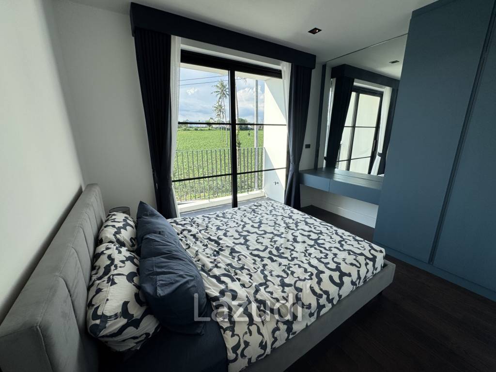 5 Bedrooms 6 Bathrooms 414 SQ.M. Highgrove Villas