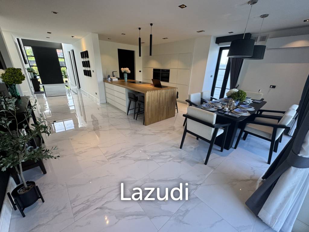 5 Bedrooms 6 Bathrooms 489 SQ.M. Highgrove Villas