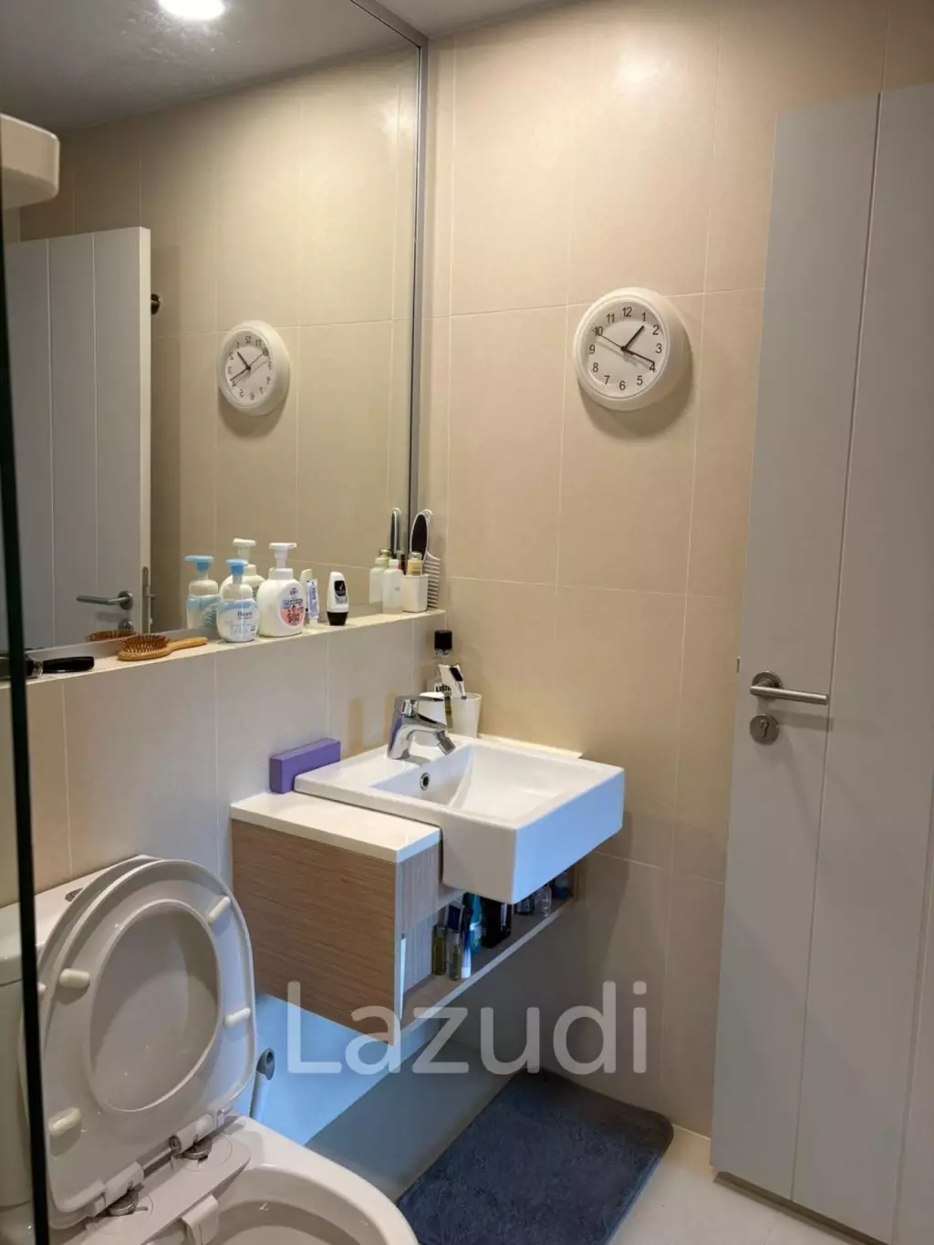Luxury 2-Bedroom 70 SQ.M. Condo at The Issara Chiangmai