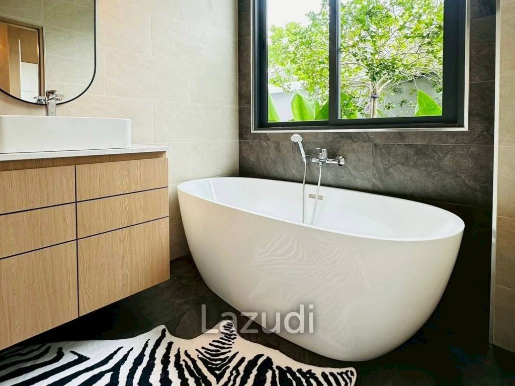 3 Bedrooms 4 Bathroom 170 SQ.M. Parkside Pool Villa
