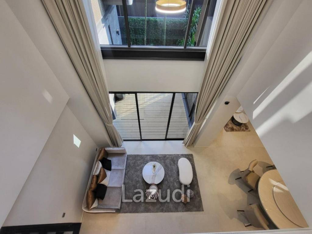 4bed 5bath maid room  552Sqm for rent at BuGaan Rama9 - Mengjai