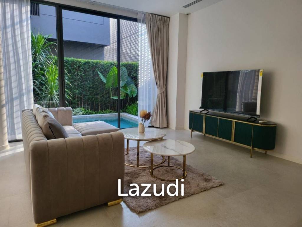 4bed 5bath maid room  552Sqm for rent at BuGaan Rama9 - Mengjai