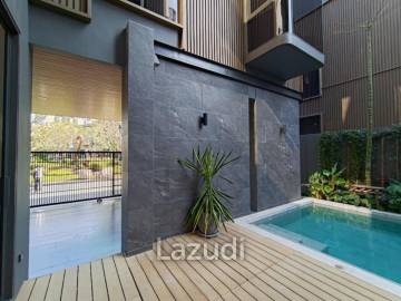 4bed 5bath maid room  552Sqm for rent at BuGaan Rama9 - Mengjai