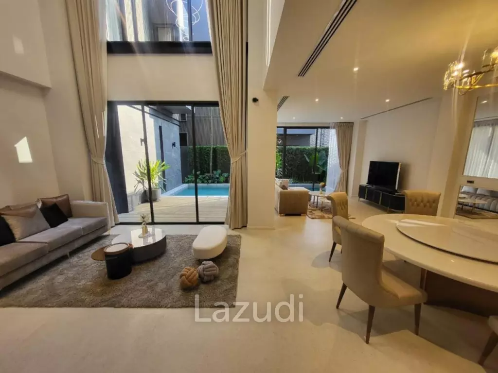 4bed 5bath maid room  552Sqm for rent at BuGaan Rama9 - Mengjai