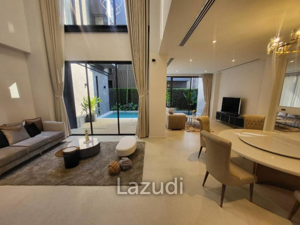 4bed 5bath maid room  552Sqm for rent at BuGaan Rama9 - Mengjai